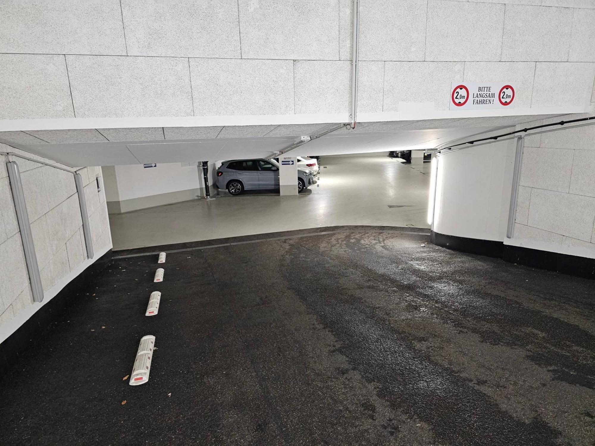 Apartment 3 2 Bathrooms 2 Toilets New Center Of Underground Parking Space Contactless Self Check-in *