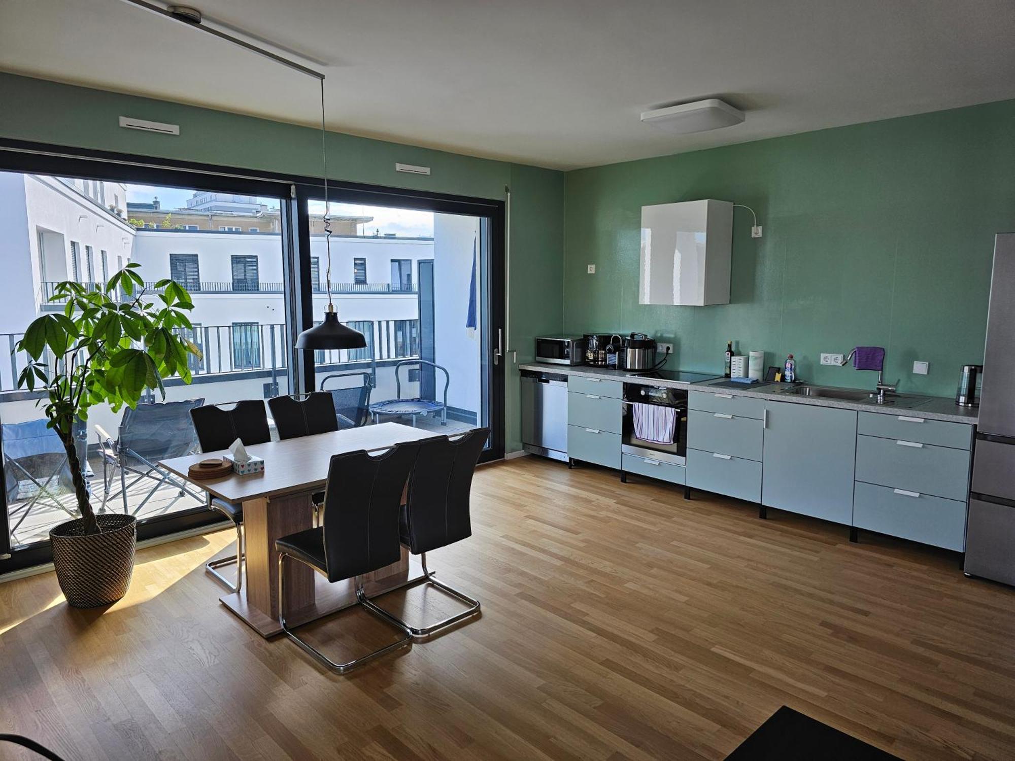 Apartment 3 2 Bathrooms 2 Toilets New Center Of Underground Parking Space Contactless Self Check-in *