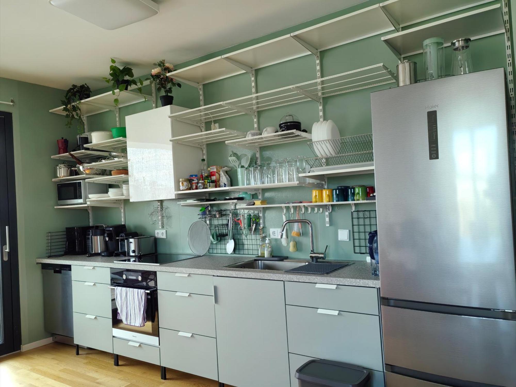 3 2 Bathrooms 2 Toilets New Center Of Underground Parking Space Contactless Self Check-in *